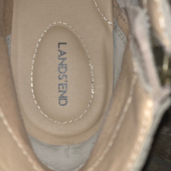 EUC greige suede Land’s End Booties 8B - Picture 5 of 5